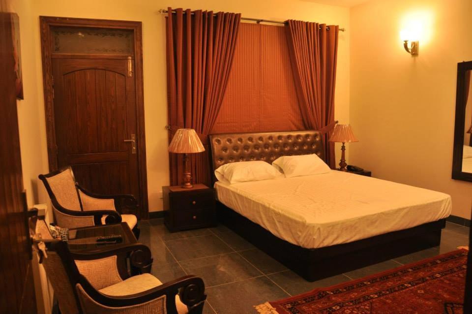 Reina Boutique Hotel - G9 Исламабад Екстериор снимка